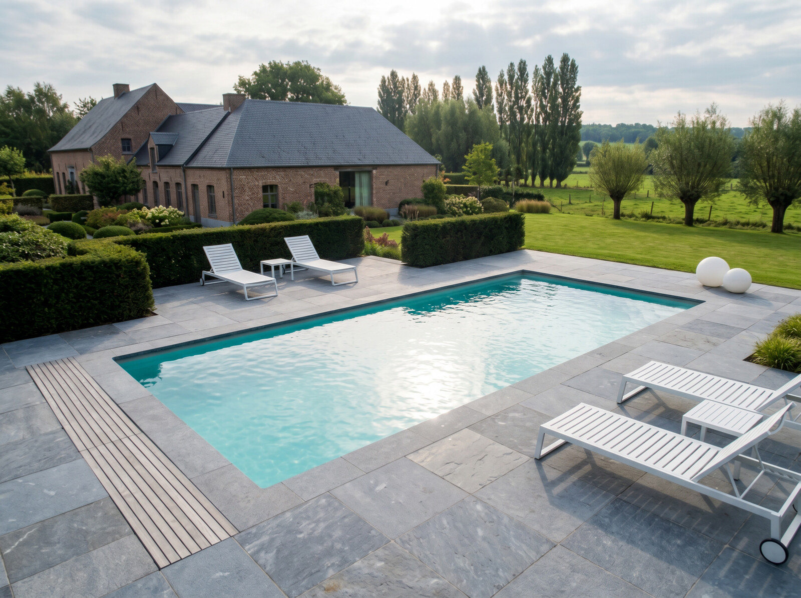 Infiniteau Nano B